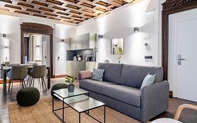 Limehome Vitoria Palacio De Los Alava-Velasco